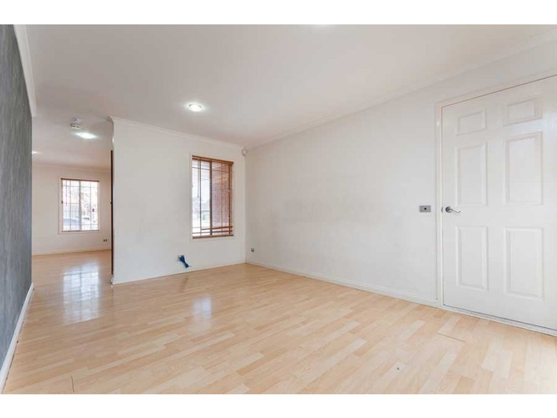 37 Yarcombe Crescent, Craigieburn VIC 3064