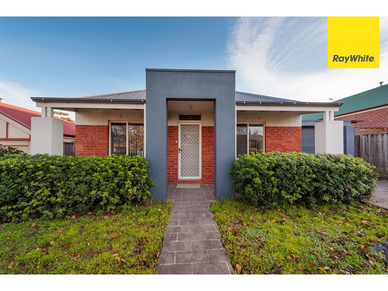 8 Reay Drive, Craigieburn VIC 3064