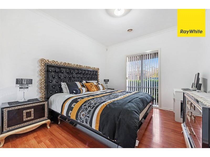 8 Reay Drive, Craigieburn VIC 3064