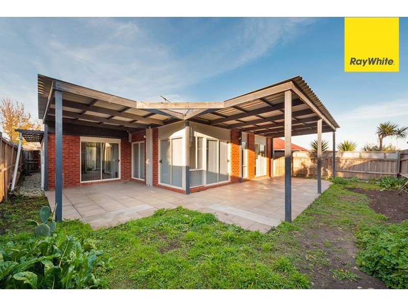 8 Reay Drive, Craigieburn VIC 3064