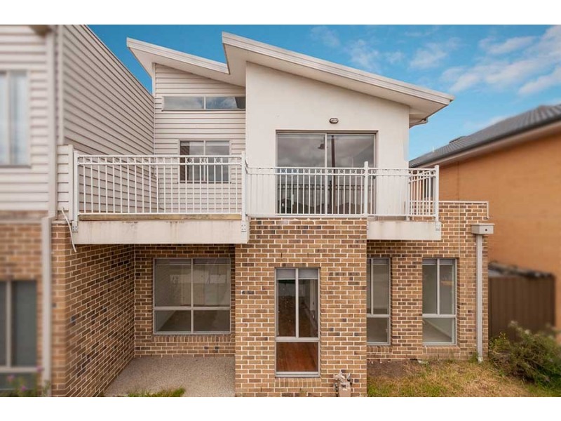 4/16 Clarendon Avenue, Craigieburn VIC 3064