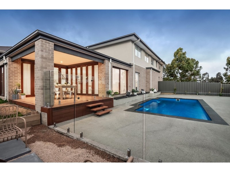 25 Perisher Drive, Craigieburn VIC 3064