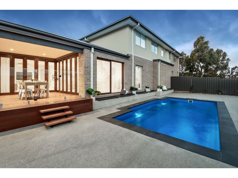 25 Perisher Drive, Craigieburn VIC 3064