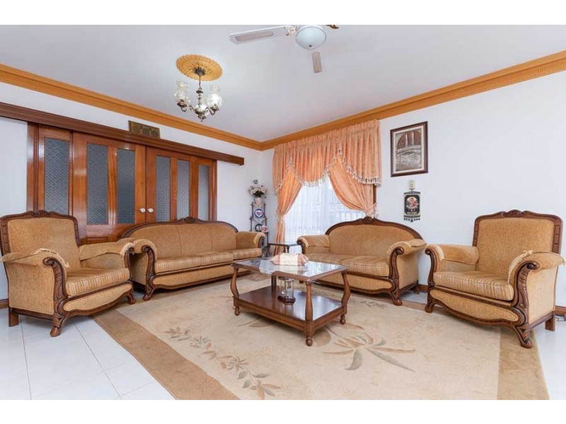 17 Amarina Close, Meadow Heights VIC 3048