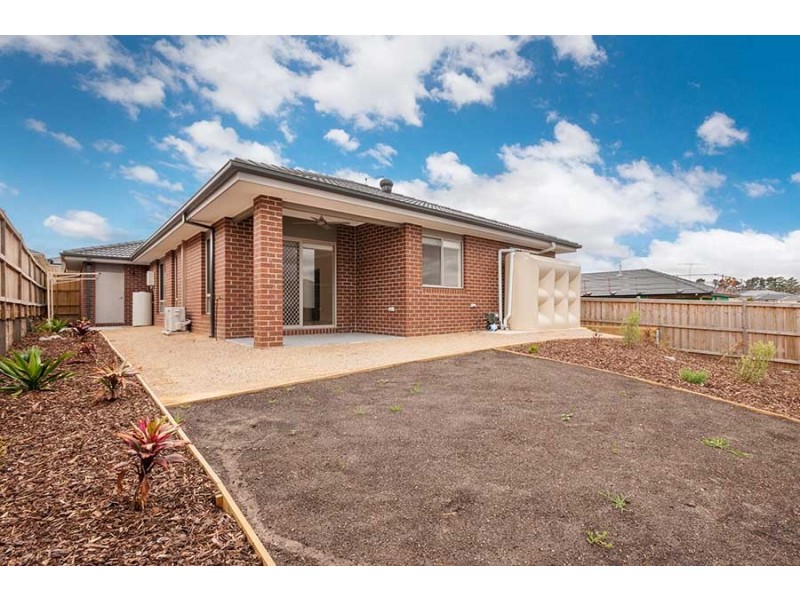 7 Dampiera Avenue, Wallan VIC 3756