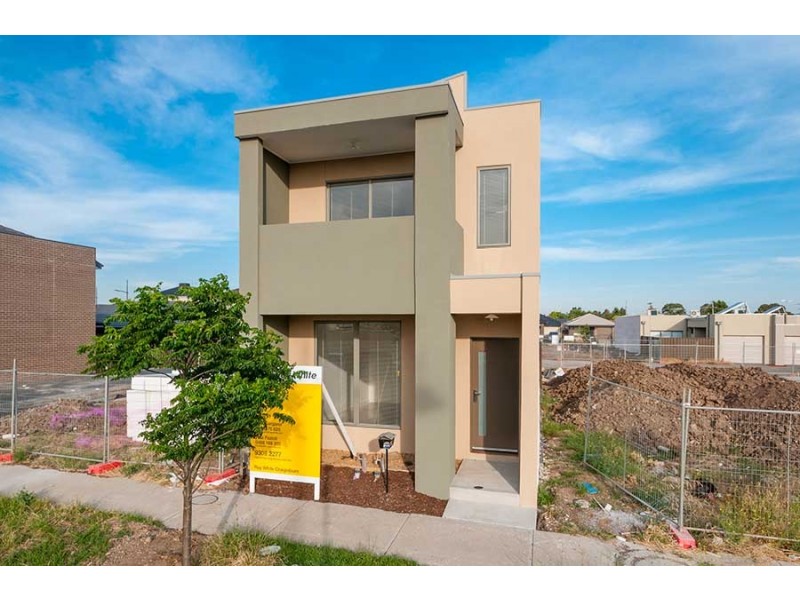 69 Clarendon Avenue, Craigieburn VIC 3064