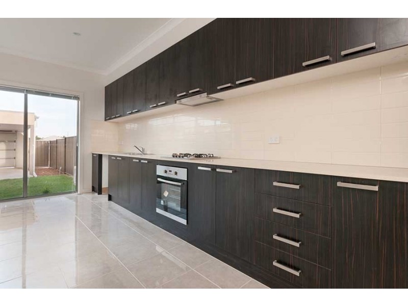 69 Clarendon Avenue, Craigieburn VIC 3064