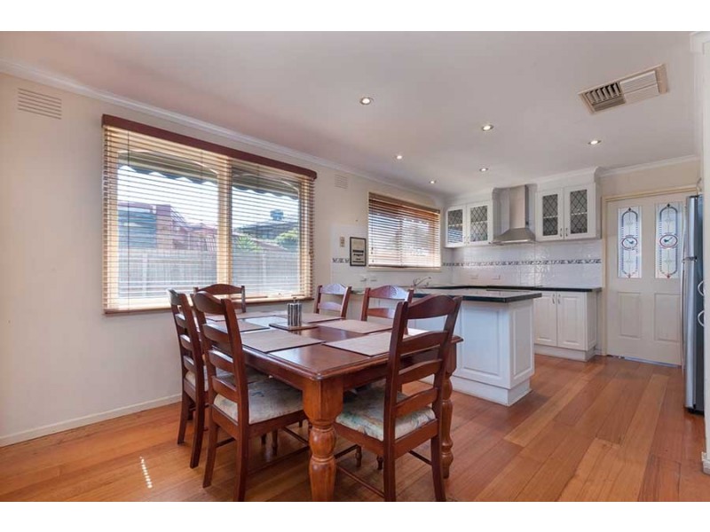 11 Commonwealth Court, Craigieburn VIC 3064