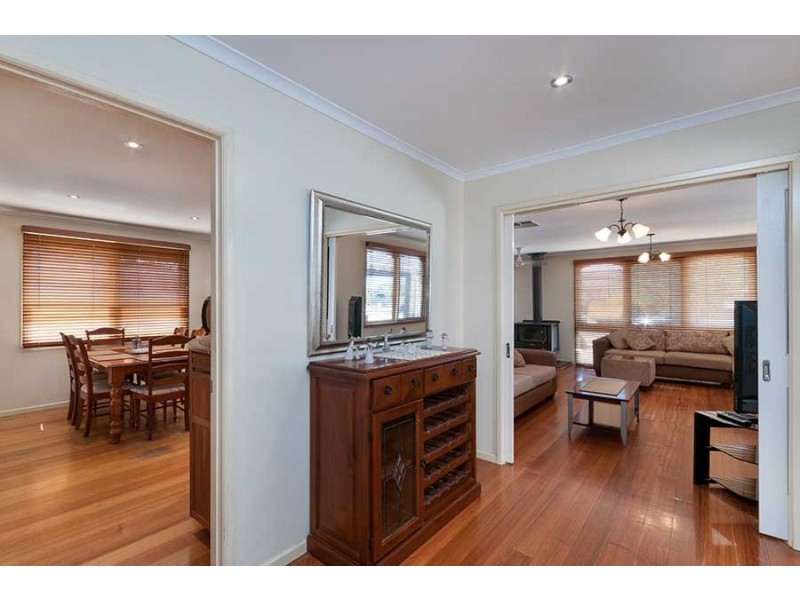 11 Commonwealth Court, Craigieburn VIC 3064