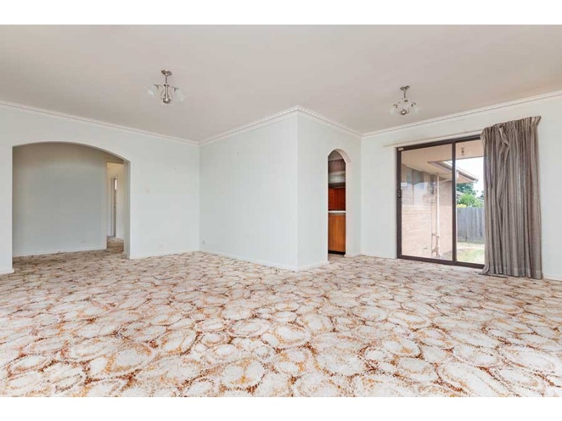 28 Dianne Avenue, Craigieburn VIC 3064