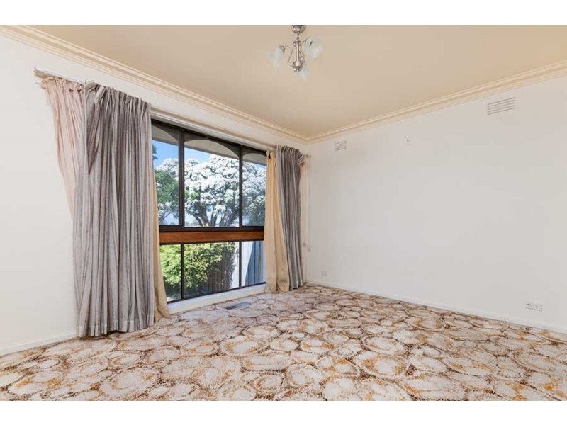28 Dianne Avenue, Craigieburn VIC 3064
