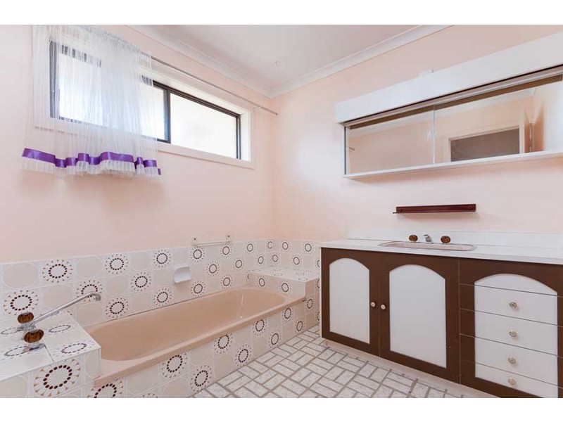 28 Dianne Avenue, Craigieburn VIC 3064