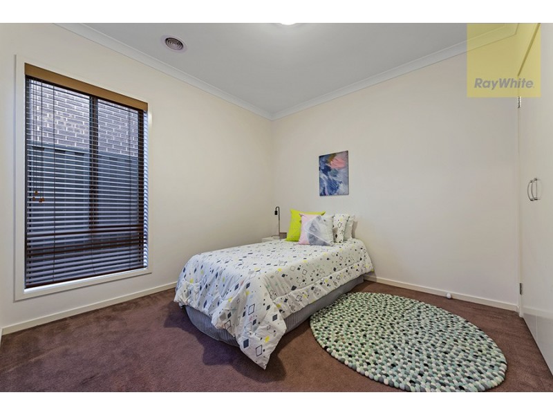 9 Euphoria Street, Craigieburn VIC 3064