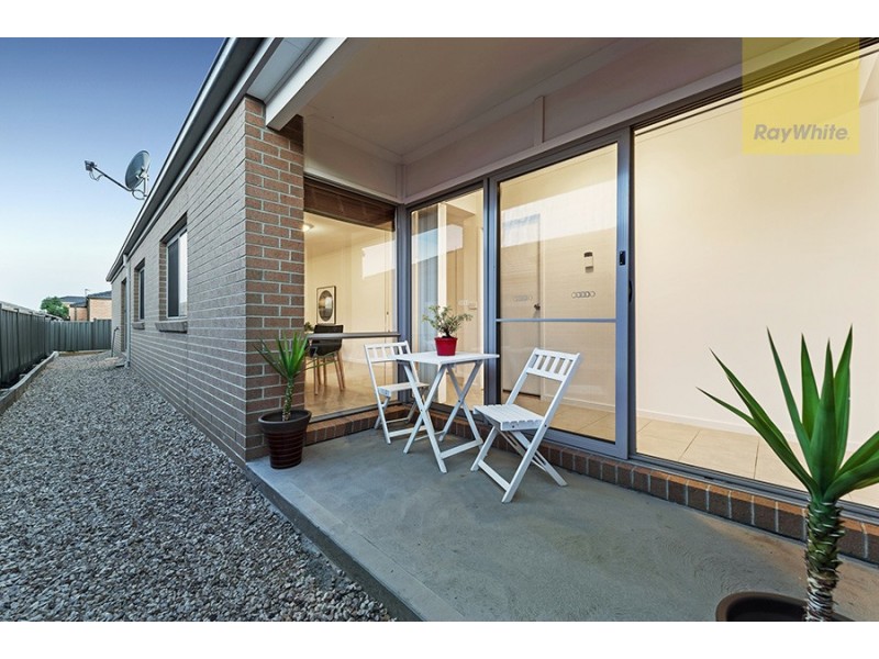 9 Euphoria Street, Craigieburn VIC 3064
