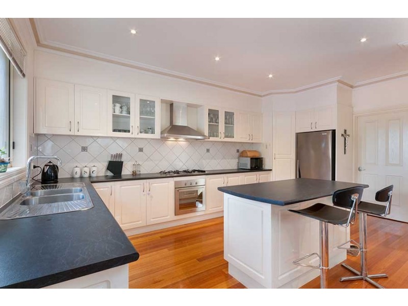 1/9 Hawick Court, Greenvale VIC 3059