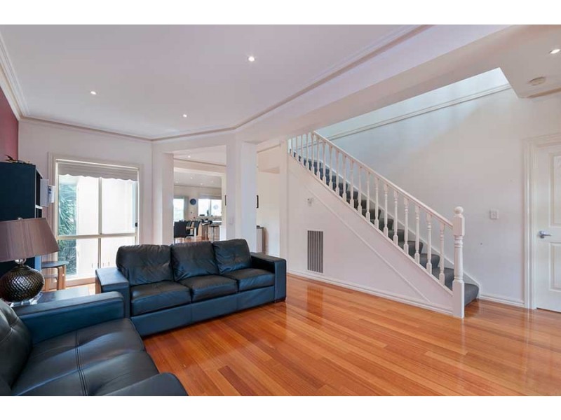 1/9 Hawick Court, Greenvale VIC 3059