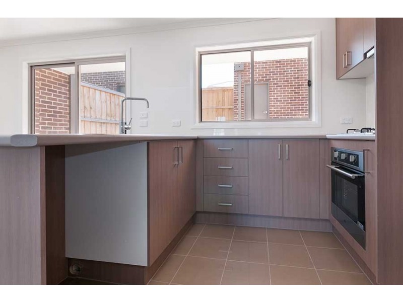 186 Grand Boulevard, Craigieburn VIC 3064