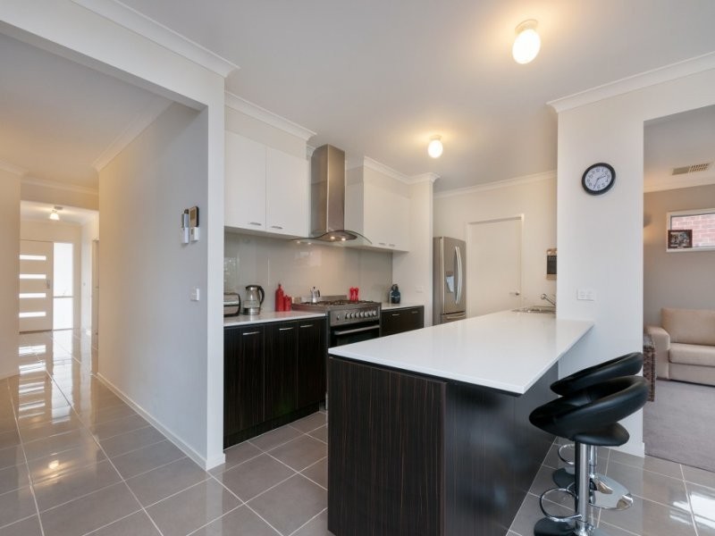 11 Eminence Way, Craigieburn VIC 3064