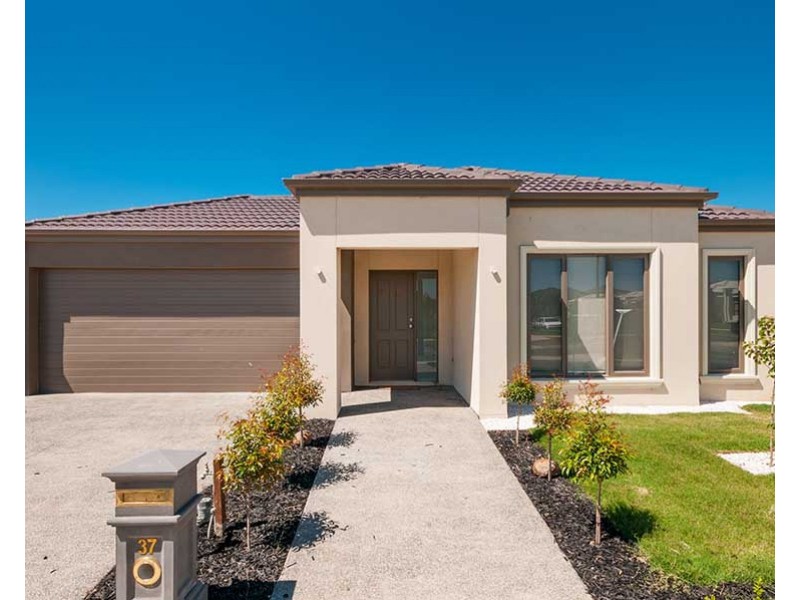 37 Daybreak Vista, Mickleham VIC 3064