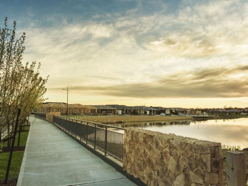 51 (Lot 922) Natural Drive, Craigieburn VIC 3064