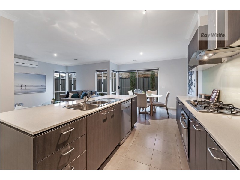 10 Crosskeys Road, Craigieburn VIC 3064