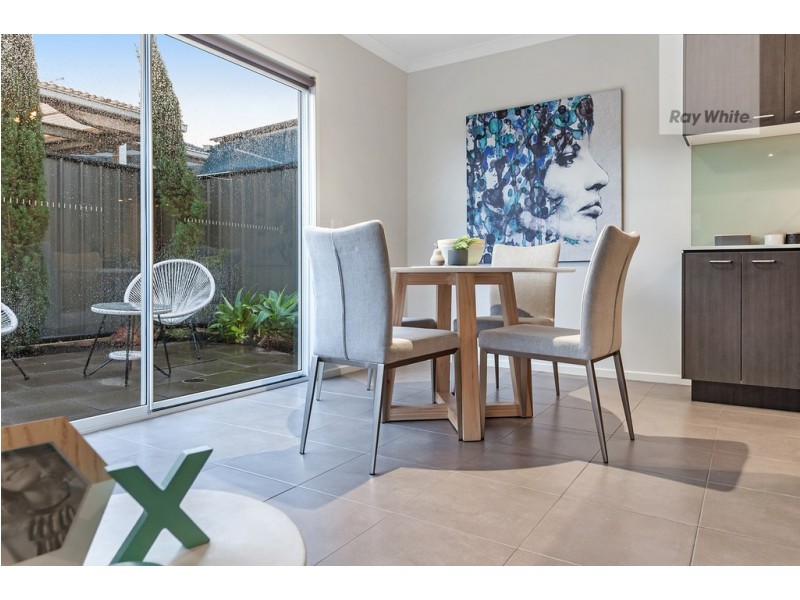 10 Crosskeys Road, Craigieburn VIC 3064