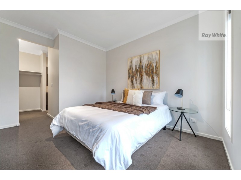 10 Crosskeys Road, Craigieburn VIC 3064