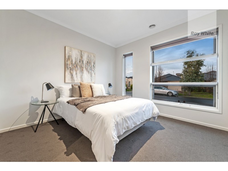 10 Crosskeys Road, Craigieburn VIC 3064