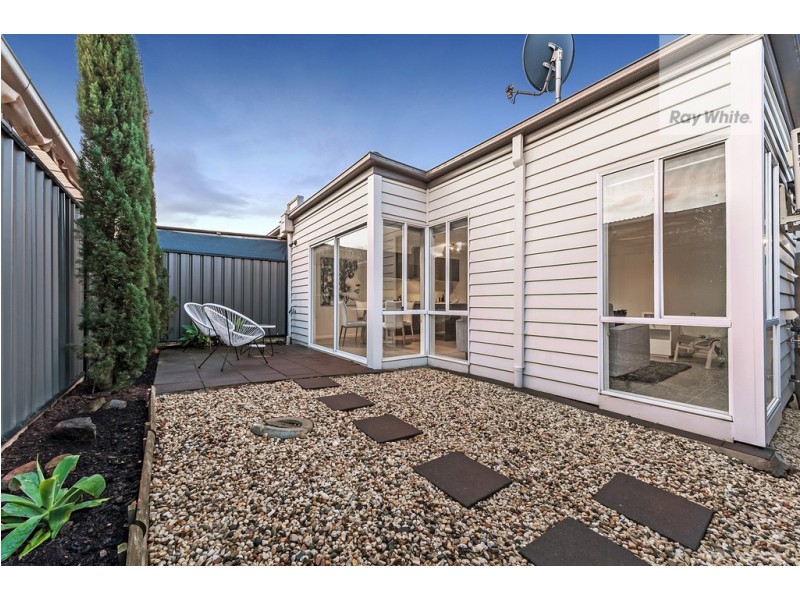 10 Crosskeys Road, Craigieburn VIC 3064