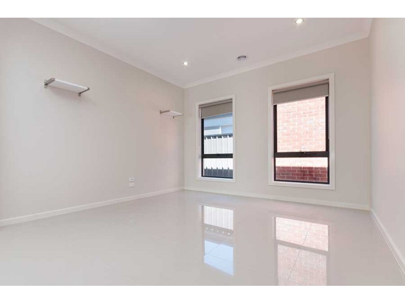 33 Jonesfield Street, Craigieburn VIC 3064