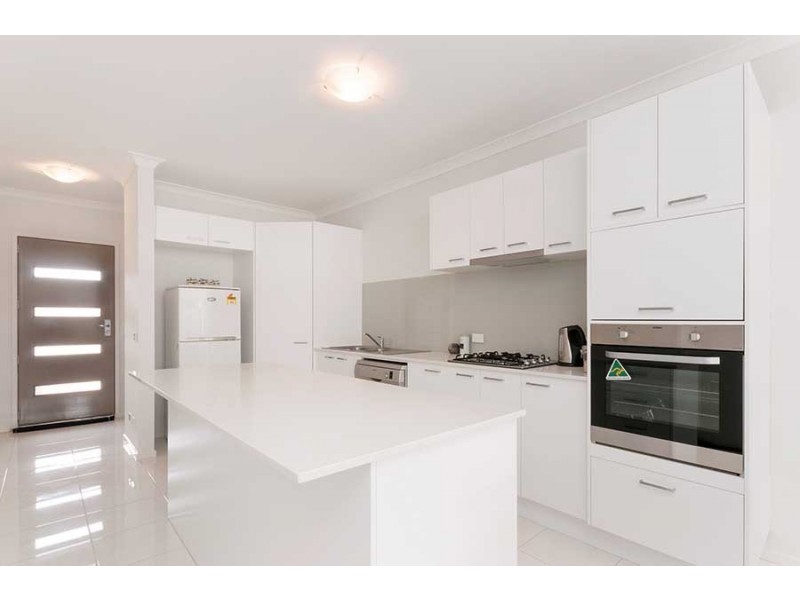 21 Groveton Street, Craigieburn VIC 3064