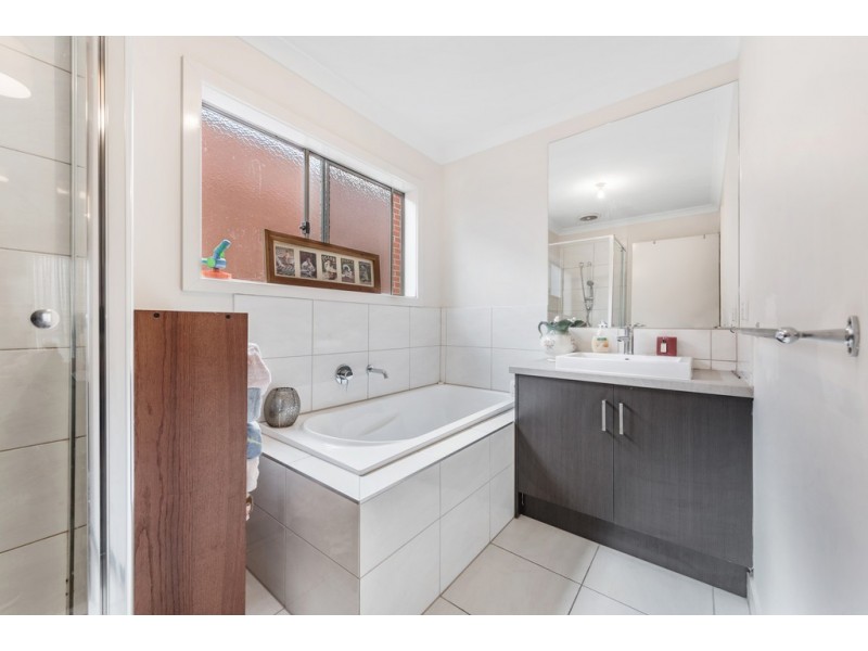 22 Furlong Street, Craigieburn VIC 3064