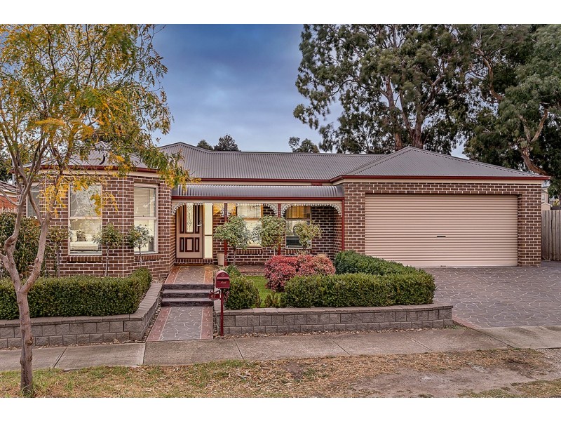 47 Athol Avenue, Roxburgh Park VIC 3064