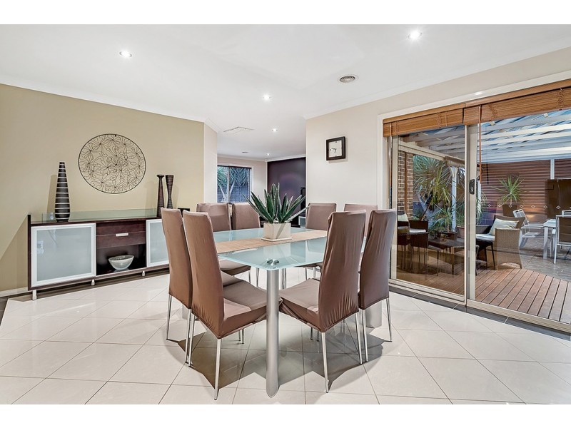 47 Athol Avenue, Roxburgh Park VIC 3064