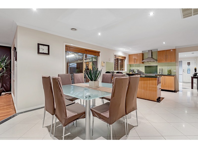 47 Athol Avenue, Roxburgh Park VIC 3064