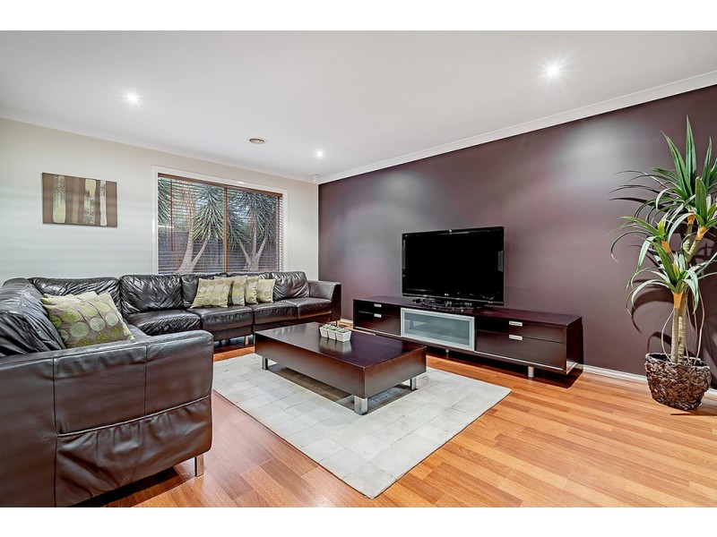 47 Athol Avenue, Roxburgh Park VIC 3064