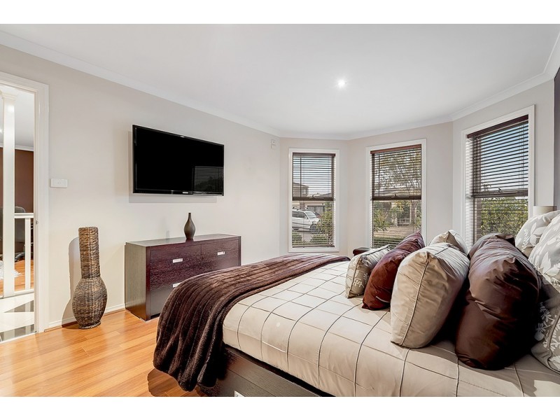 47 Athol Avenue, Roxburgh Park VIC 3064