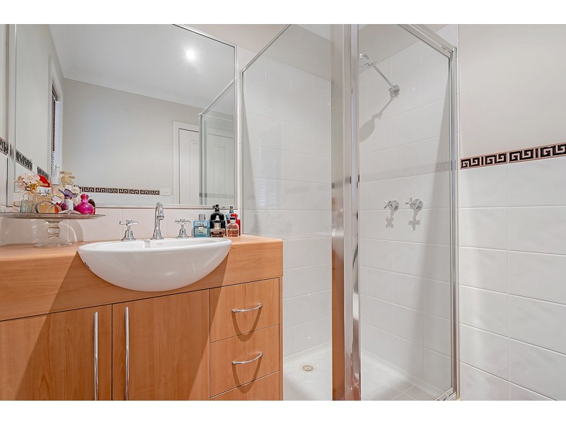 47 Athol Avenue, Roxburgh Park VIC 3064