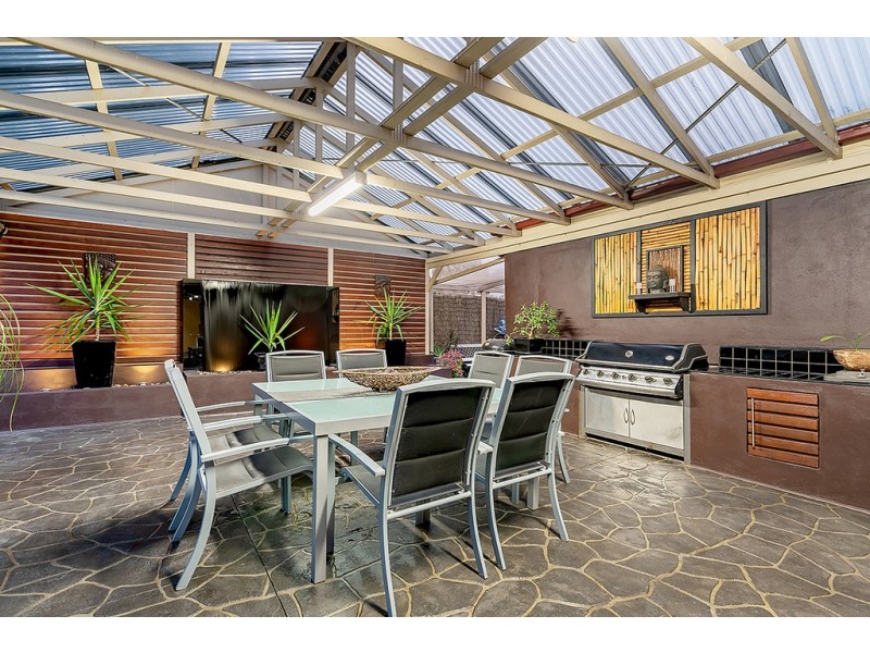 47 Athol Avenue, Roxburgh Park VIC 3064