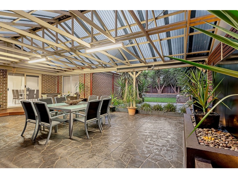 47 Athol Avenue, Roxburgh Park VIC 3064