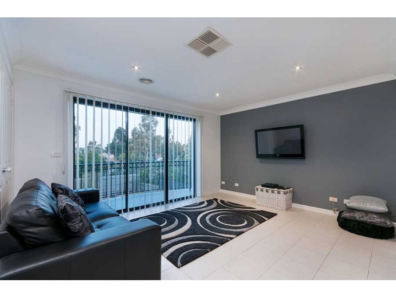 16 Johnson Court, Roxburgh Park VIC 3064