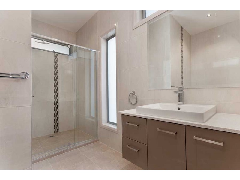 28 Falkland Road, Craigieburn VIC 3064