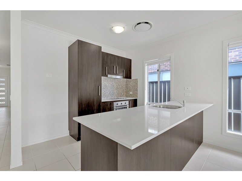 26 Falkland Road, Craigieburn VIC 3064