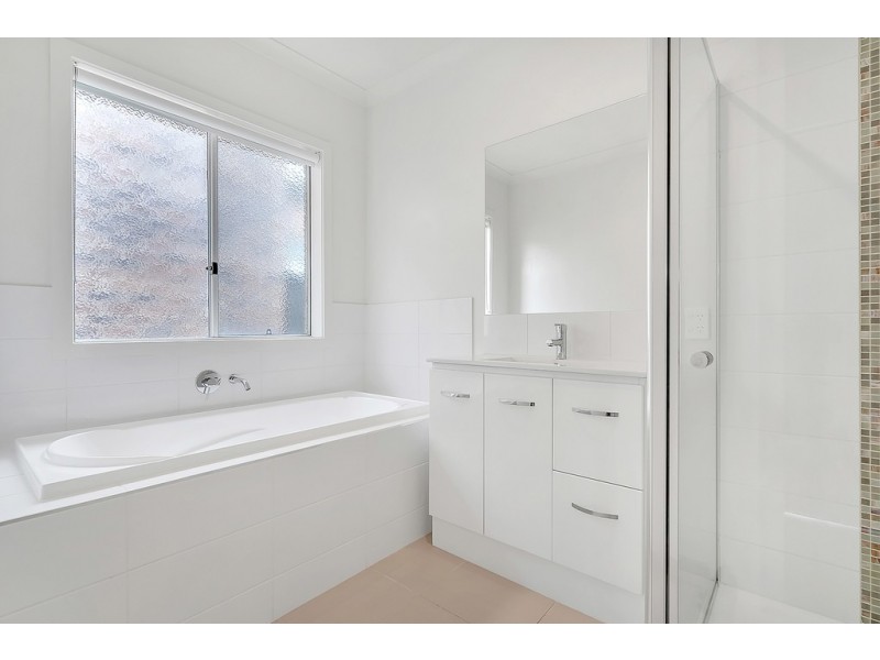 26 Falkland Road, Craigieburn VIC 3064