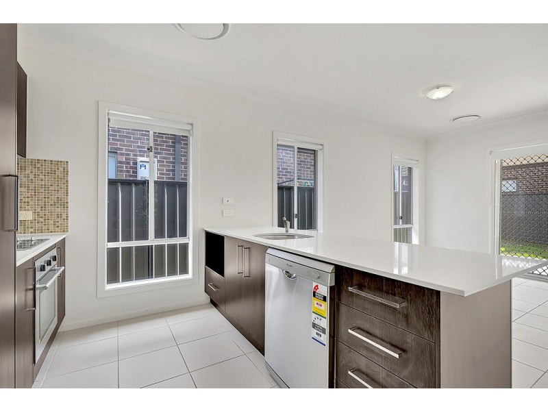 26 Falkland Road, Craigieburn VIC 3064