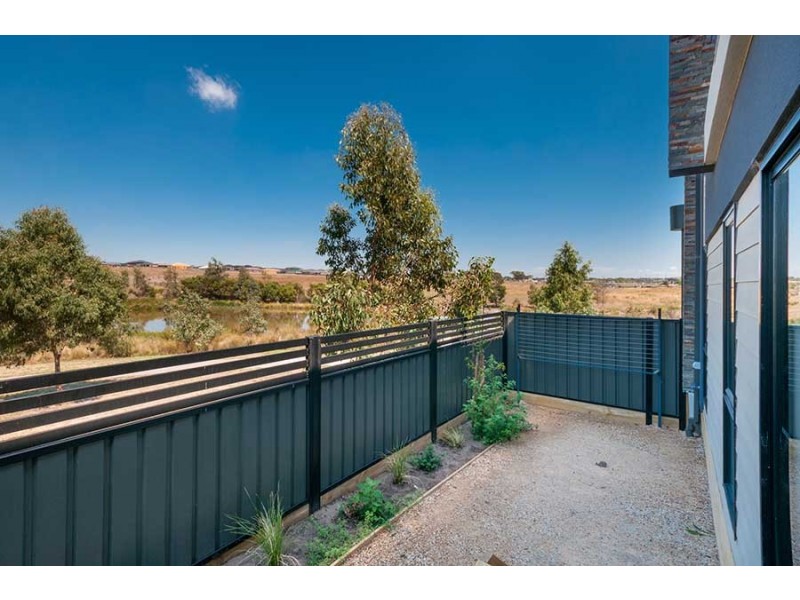 14/38 Mallard Circuit, Craigieburn VIC 3064