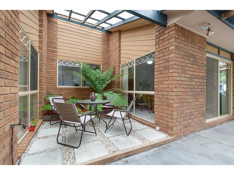 11 Cardiff Court, Craigieburn VIC 3064