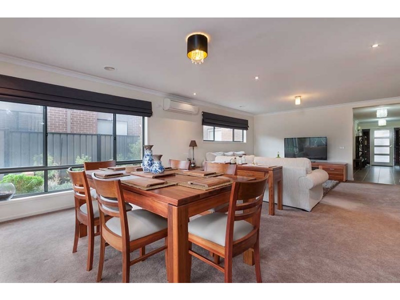 96 Charteris Drive, Craigieburn VIC 3064