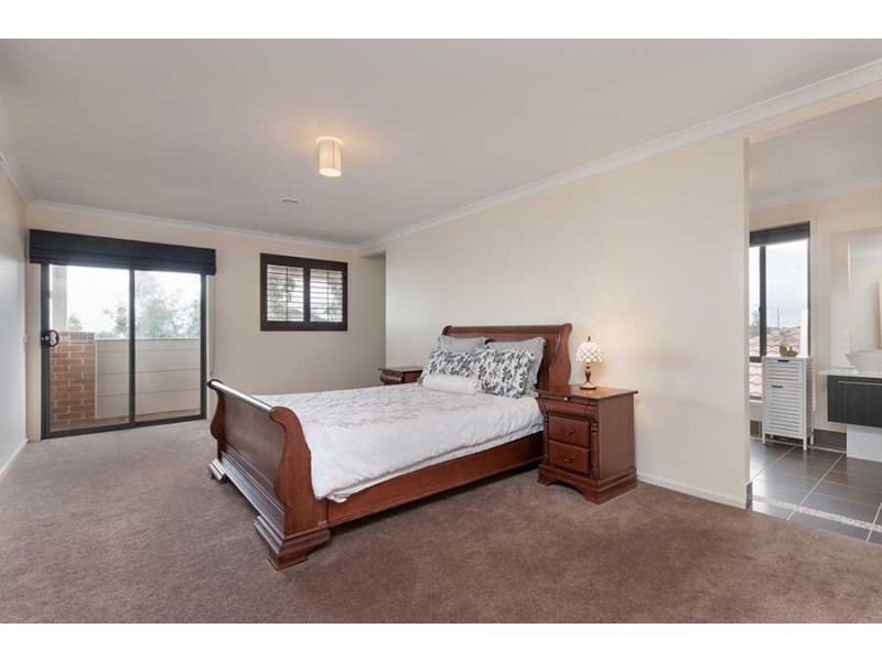 96 Charteris Drive, Craigieburn VIC 3064
