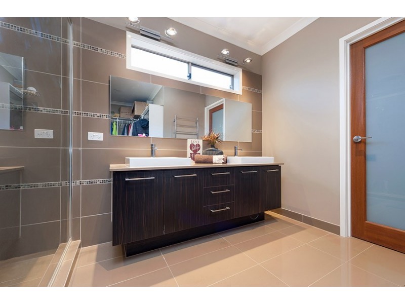 23 Jonesfield Street, Craigieburn VIC 3064